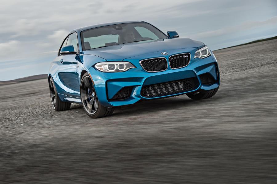  BMW M2 Coupe (F87) 2016 года  (NA) (фото 3 из 32)